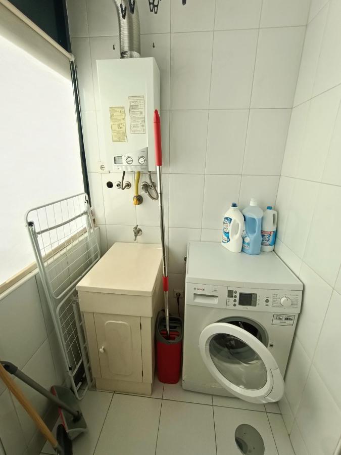 Modern 1Br For 4 - Great For Long Stays, 10 Min To Attractions Vila Nova de Gaia Exteriör bild